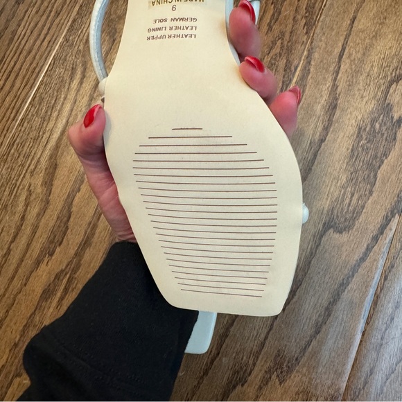 INTENTIONALLY BLANK Kamill Heeled Leather Sandals - Picture 9 of 10